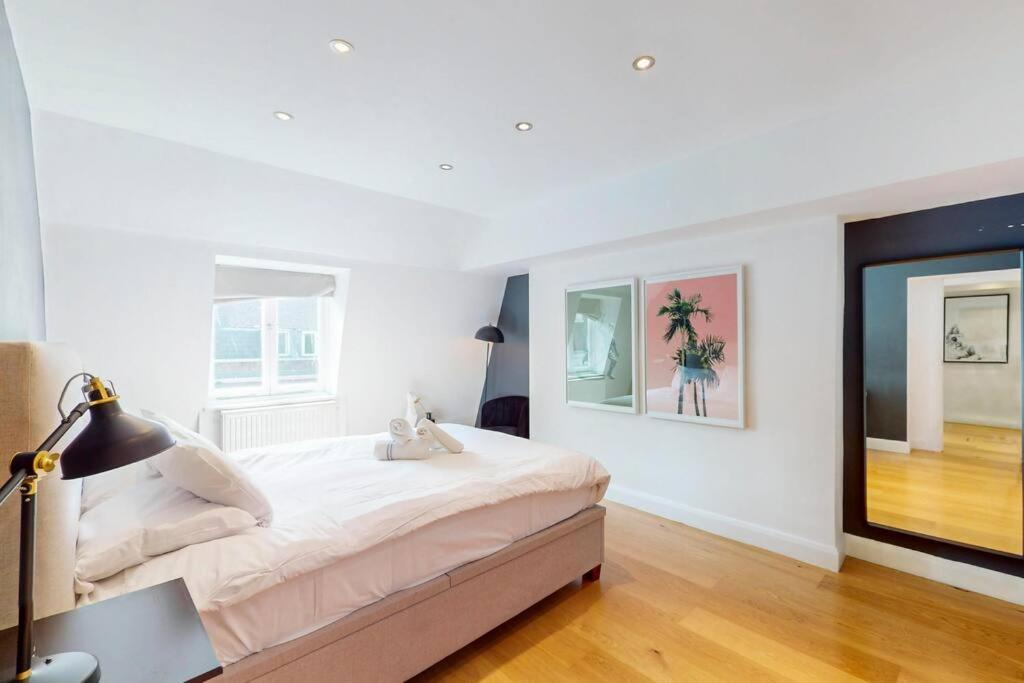 Heart Of Flat With Balcony *